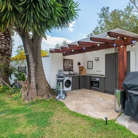 Beachfront With Direct Access -private Pool & Zen Area