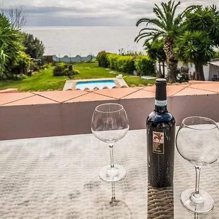 Beachfront With Direct Access -private Pool & Zen Area Apartment *