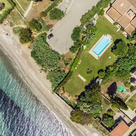 Beachfront With Direct Access -private Pool & Zen Area Apartment *