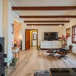 Beachfront With Direct Access -private Pool & Zen Area * Quartu SantʼElena