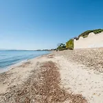 Beachfront With Direct Access -private Pool & Zen Area Apartamento Quartu SantʼElena
