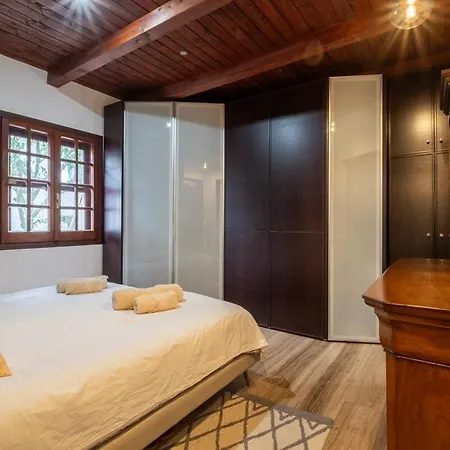 Beachfront- Private Pool And Design Appartement *