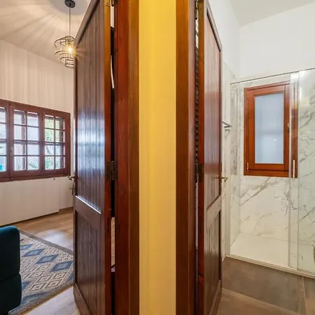 Appartement Beachfront- Private Pool And Design Quartu SantʼElena