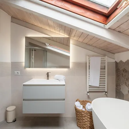 Apartmán Beachfront- Private Pool And Design Quartu SantʼElena
