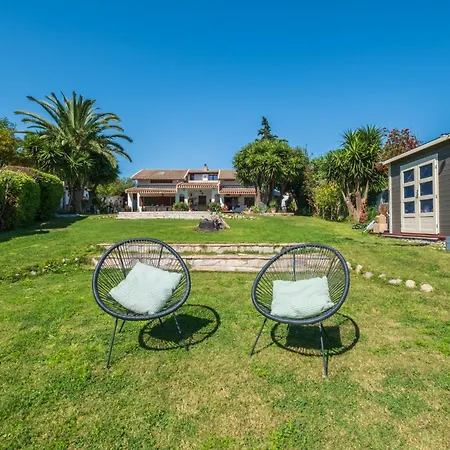 Beachfront With Direct Access -private Pool & Zen Area Apartment Quartu SantʼElena