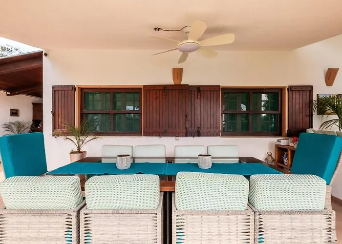 Beachfront- Private Pool And Design