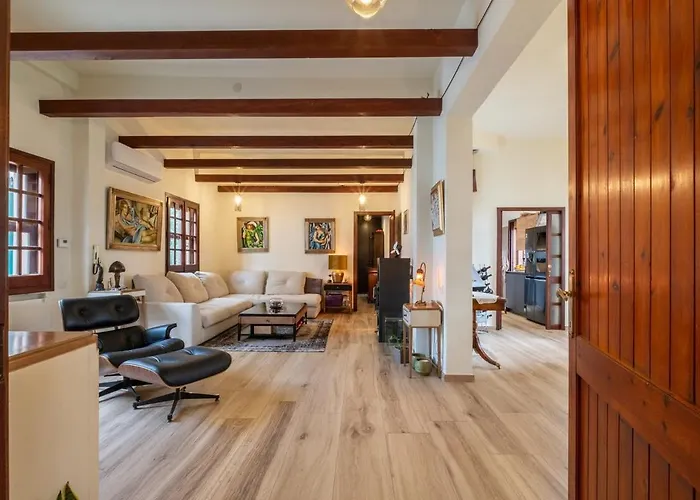 Beachfront- Private Pool And Design * Quartu SantʼElena