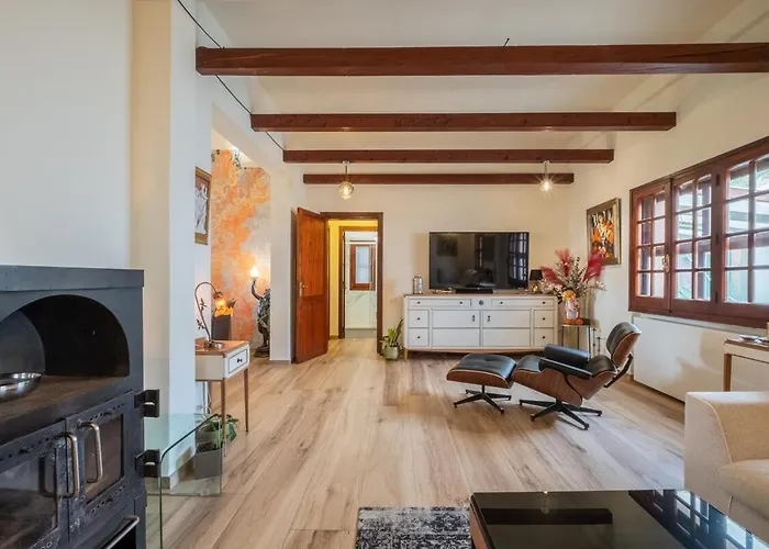 Beachfront- Private Pool And Design * Quartu SantʼElena